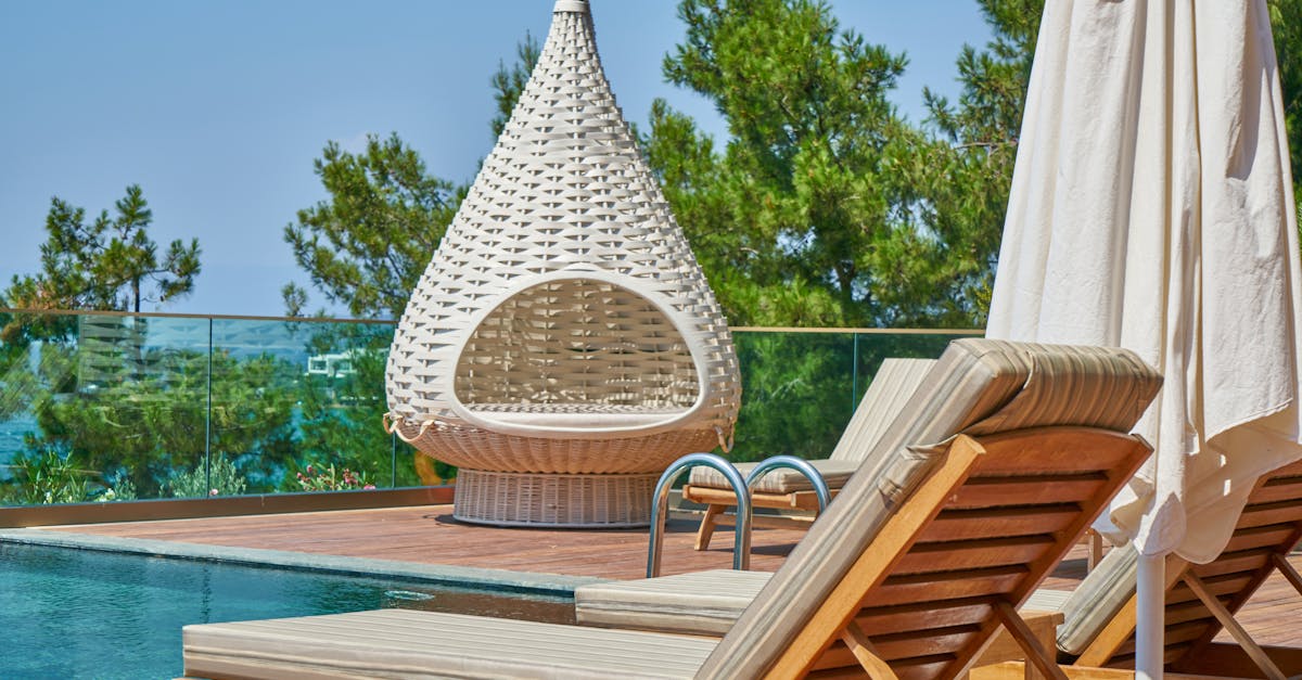 Who can design a deck for me?